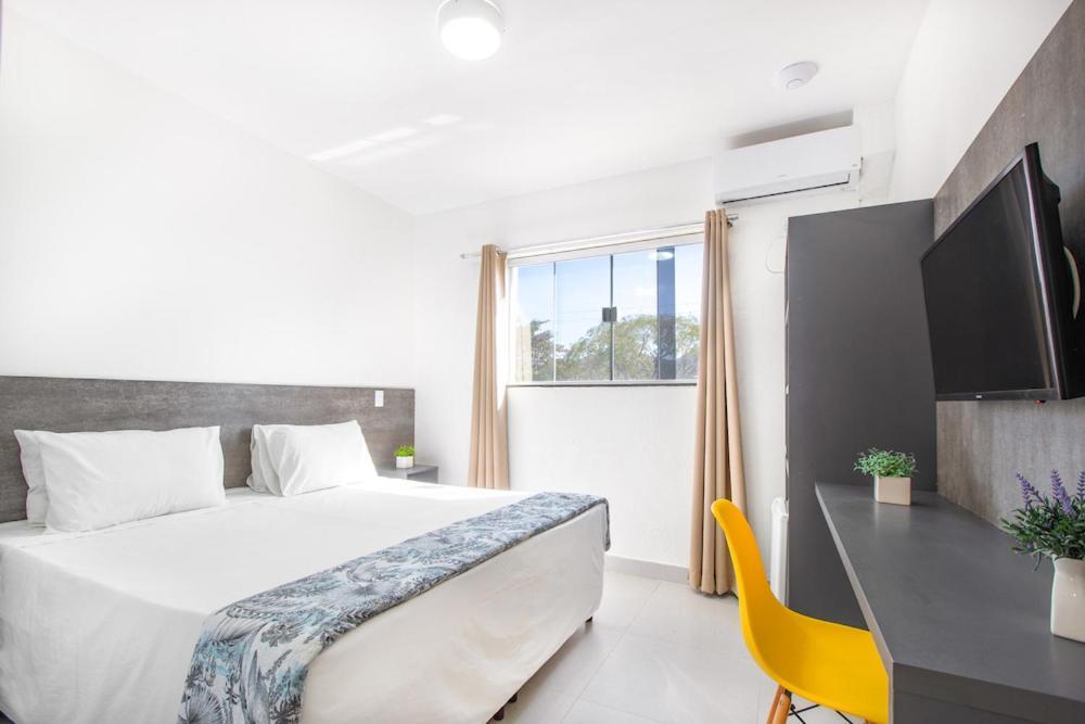 Quarto com Cama de Casal ou 2 de Solteiro